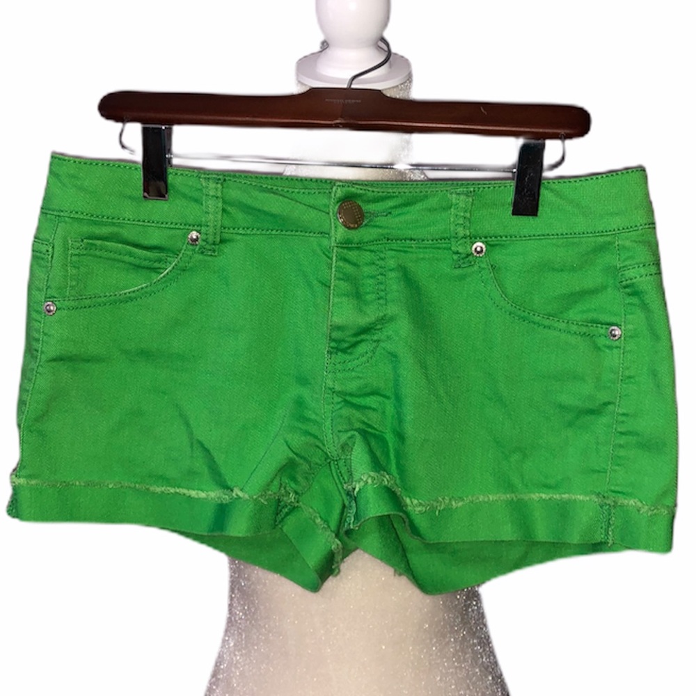 Tinseltown Jean Shorts Green Size 5